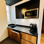 Liv Homes Apvril Apartmán *