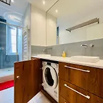 Liv Homes Apvril Apartmán *