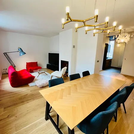 דירה Liv Homes Apvril גרנובל