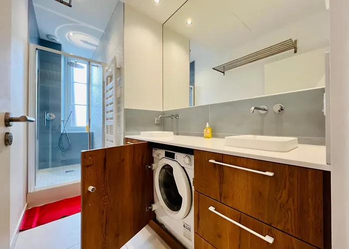 Liv Homes Apvril דירה *